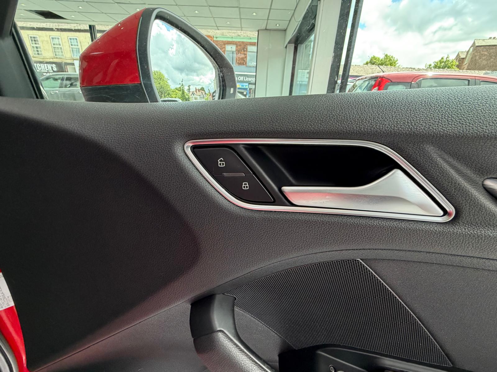 Audi A3 e-tron (2018) 1.4 TFSI e-tron Sportback 5dr Petrol Plug-in Hybrid e-S Tronic Euro 6 8.8kWh (204 ps) image 14