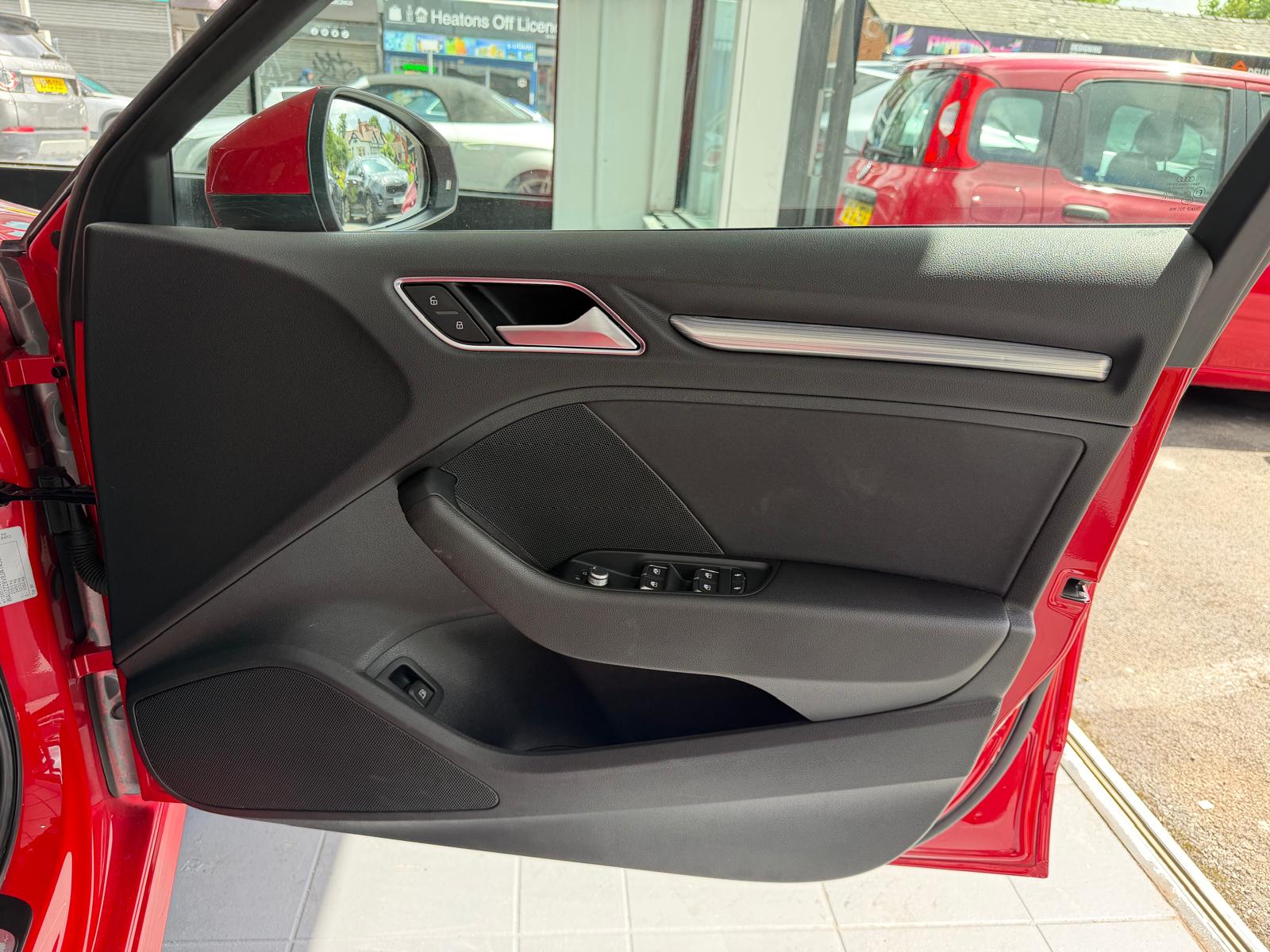 Audi A3 e-tron (2018) 1.4 TFSI e-tron Sportback 5dr Petrol Plug-in Hybrid e-S Tronic Euro 6 8.8kWh (204 ps) image 5