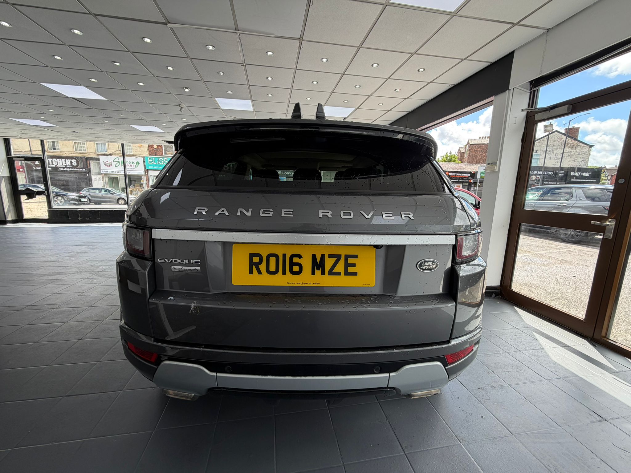 Land Rover Range Rover Evoque Autobiography (2016) image 37