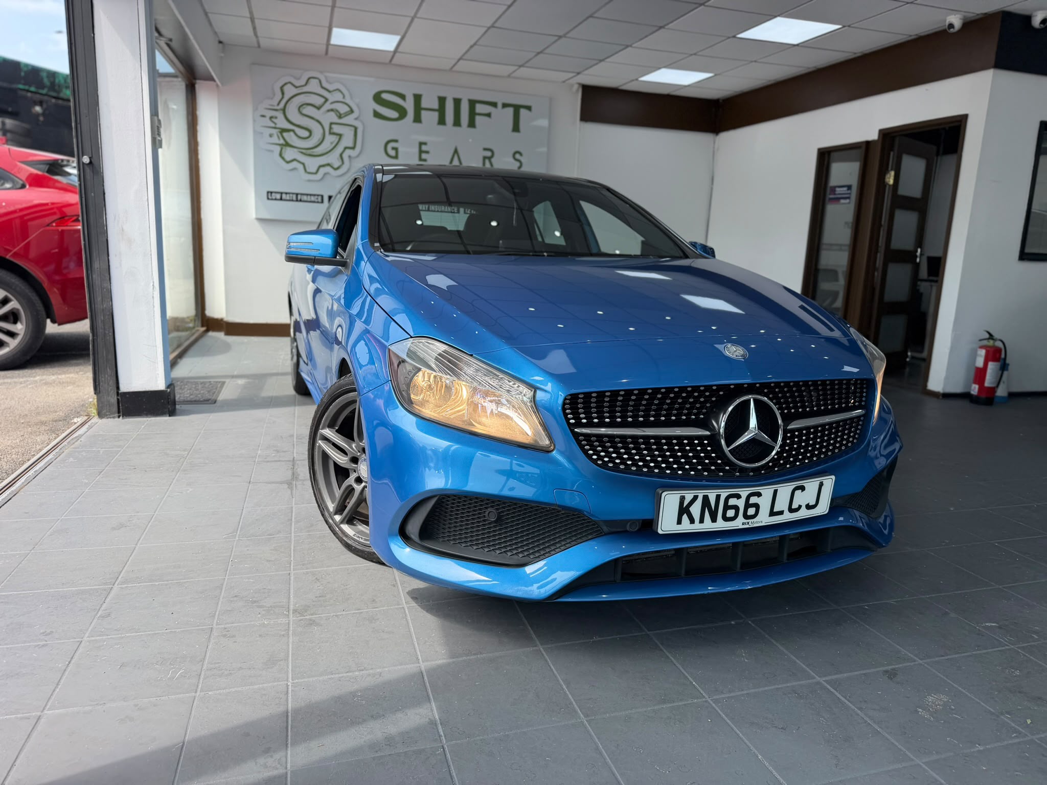 Mercedes-Benz A 200 d AMG Line