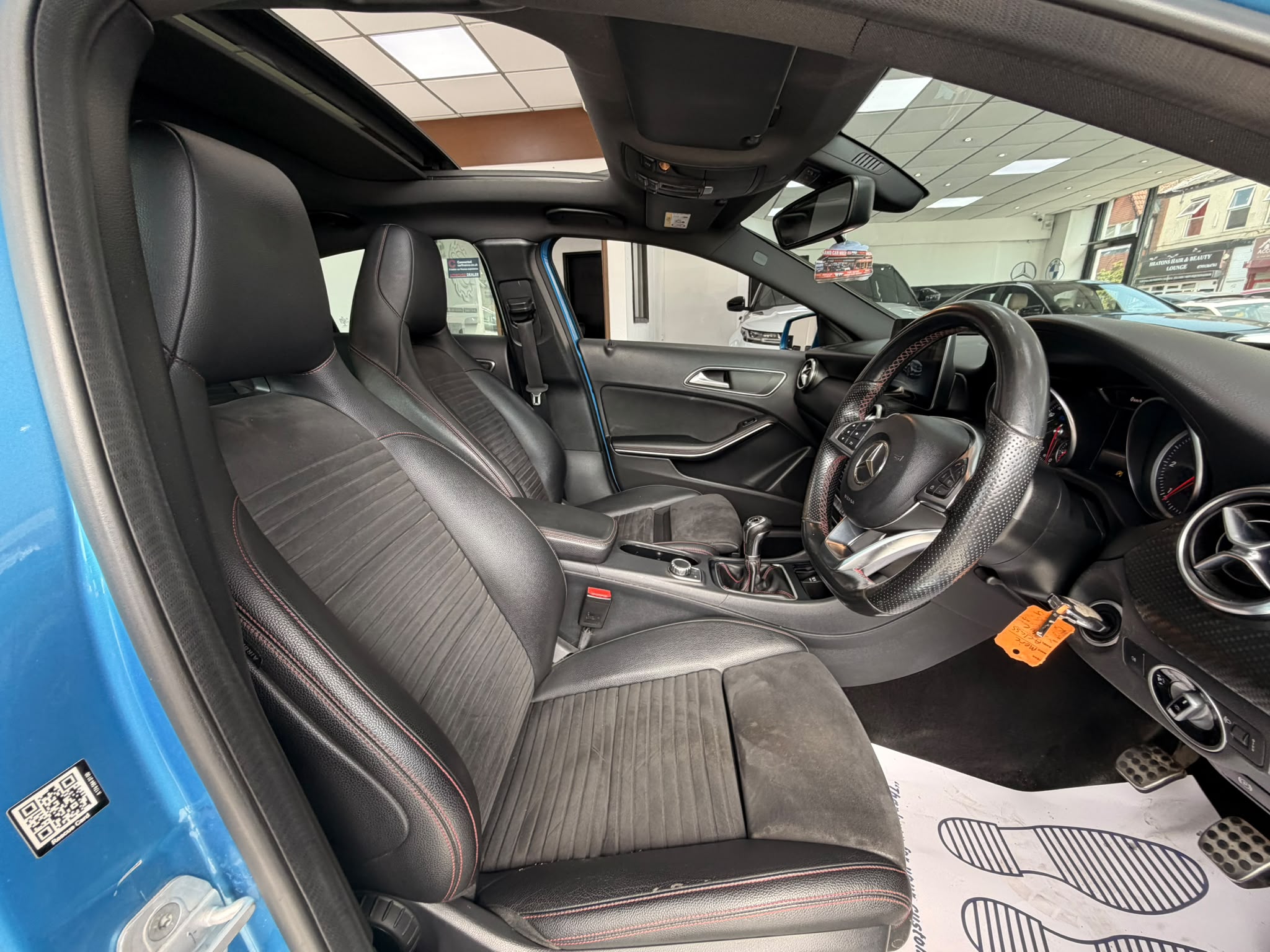 Mercedes-Benz A 200 d AMG Line image 6