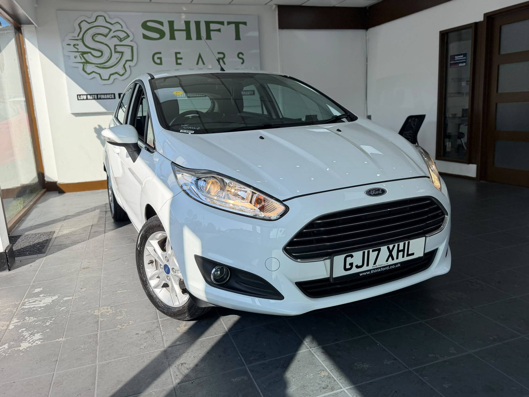 2017 Ford Fiesta 1.0T EcoBoost Zetec Hatchback 5dr Petrol Powershift Euro 6 (100 ps)